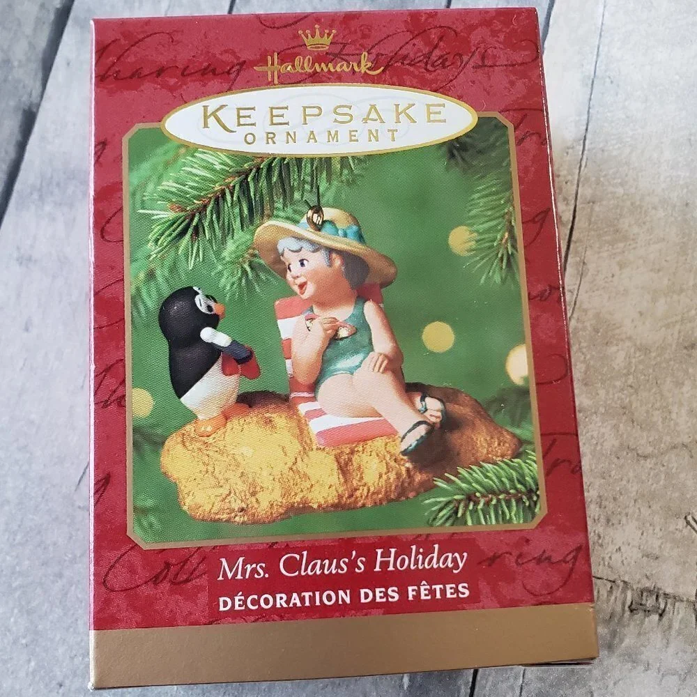 NWT - Hallmark Keepsake Ornament - 2000 Mrs Claus's Holiday